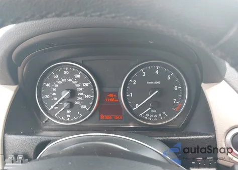 2015 BMW X1 xDrive28I из США, поврежденный, VIN WBAVL1C52FVY33303